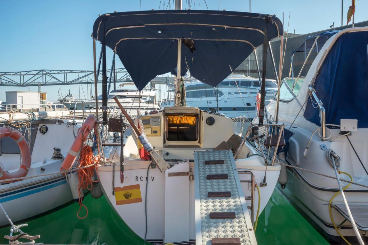 Pequeno Velero En Port Forum Ideal Para Backpackers Sant Adria de Besos Exterior photo